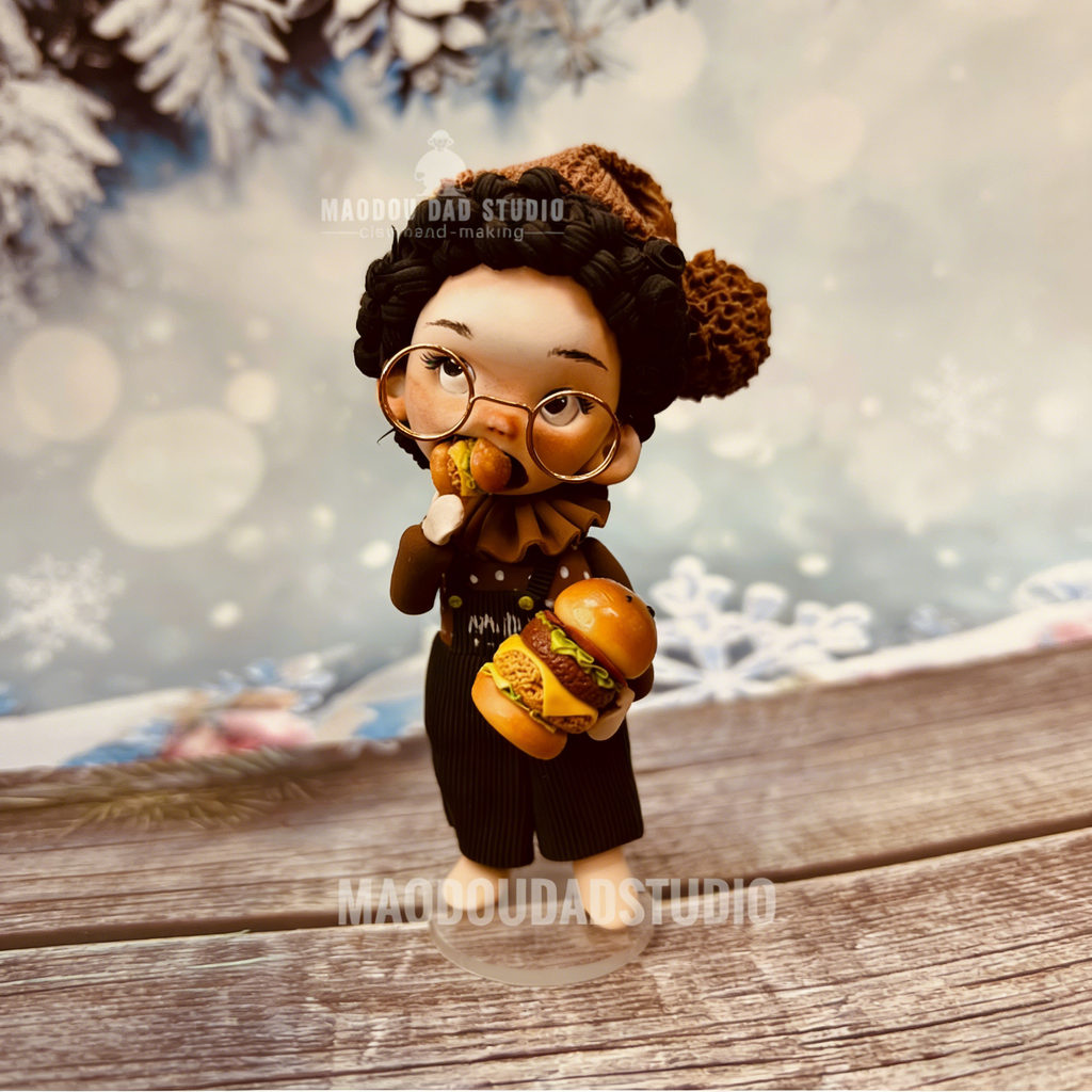 Hamburger Baby clay figurine – handmade foodie gift with detailed miniature burger